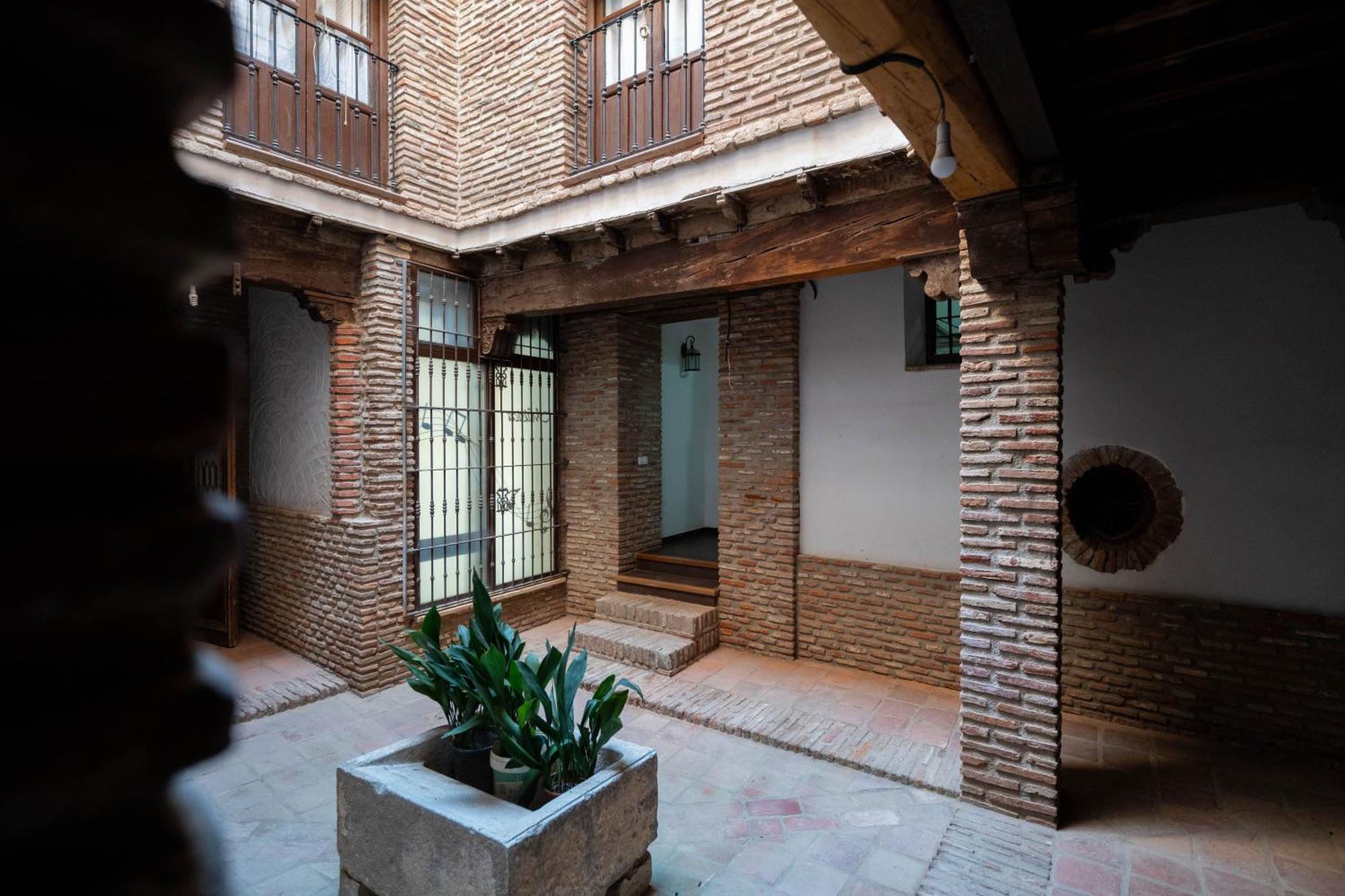 La Fonda De La Calle Ancha Гвадикс Экстерьер фото